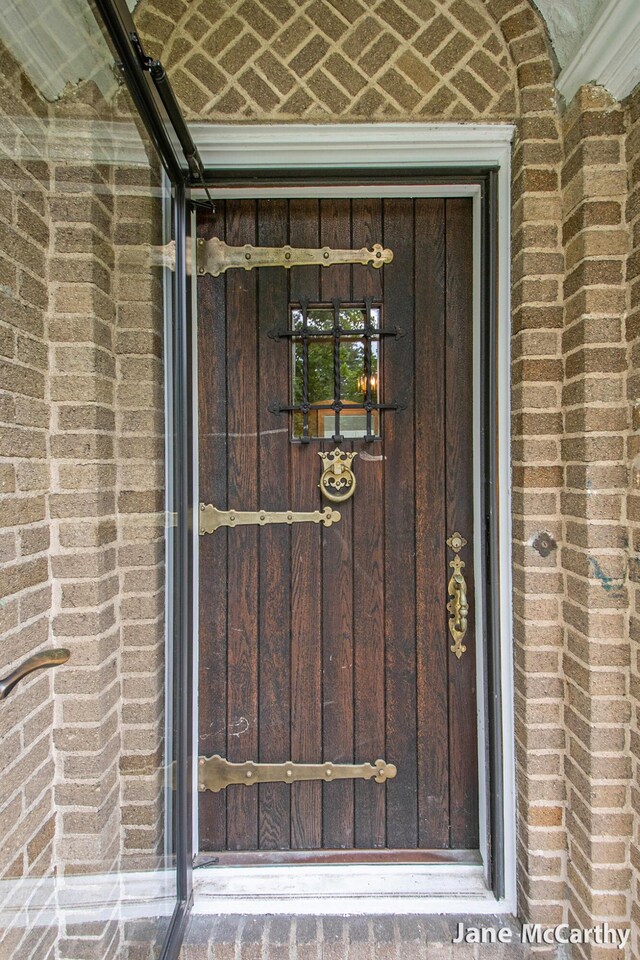 1101 Cadillac Dr SE, Grand Rapids, MI 49506 - entrance to property with brick siding