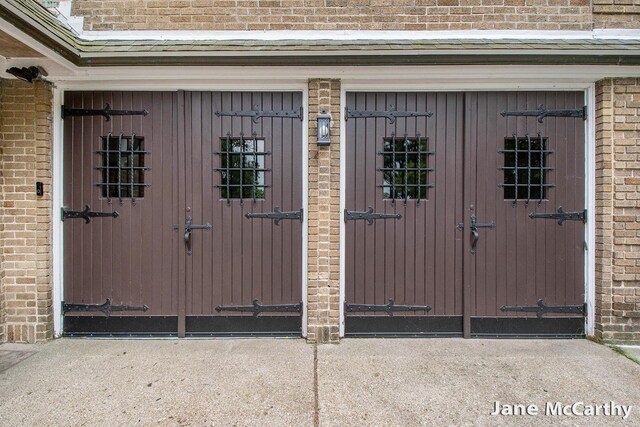 1101 Cadillac Dr SE, Grand Rapids, MI 49506 - view of gate