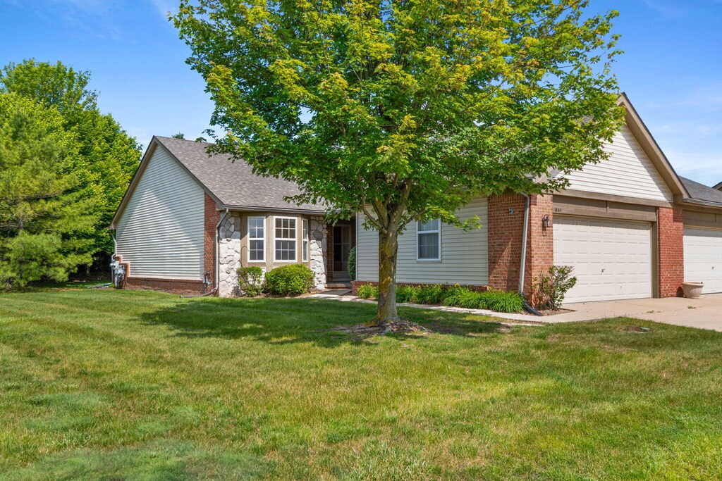 1831 Wexford Dr, Ypsilanti, MI 48198 - photo 1