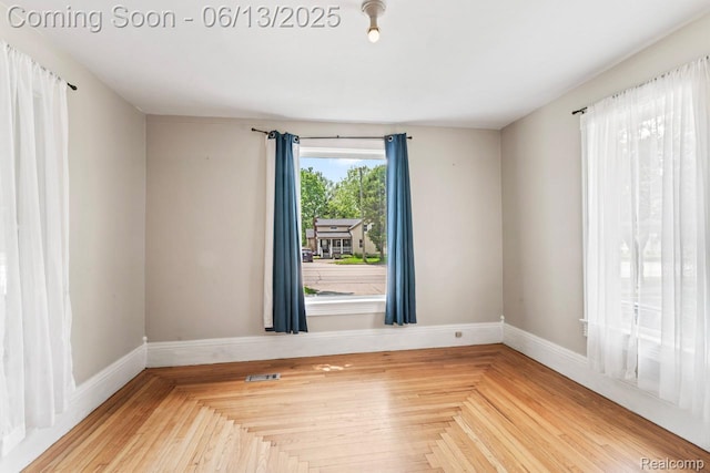1226 W Genesee St, Lapeer, MI 48446 - unfurnished room with baseboards