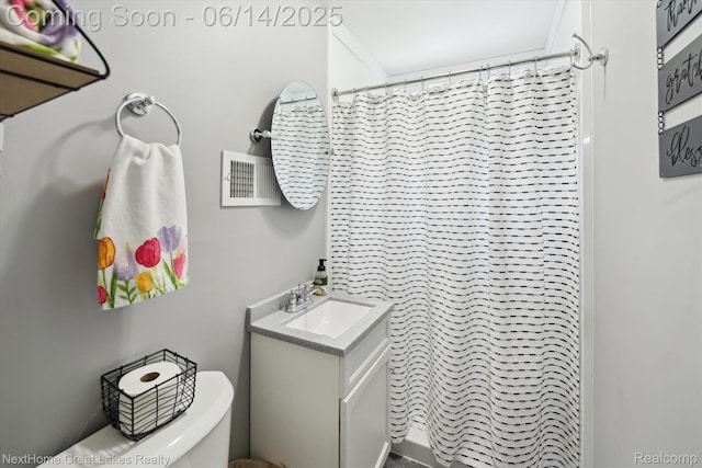 4098 Sam Snead Dr, Flint, MI 48506 - bathroom featuring vanity and a shower with shower curtain