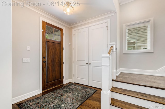 1060 Smith Ave, Birmingham, MI 48009 - entryway with wood finished floors and ornamental molding