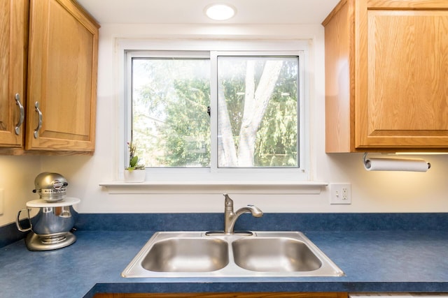 680 Eastlook Dr, Saline, MI 48176 - kitchen with a sink and dark countertops
