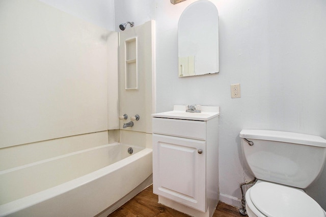 916 Osborne St, Kalamazoo, MI 49001 - bathroom with vanity, shower / bathtub combination, and wood finished floors