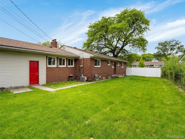 23400 Marlow St, Oak Park, MI 48237 - view of yard