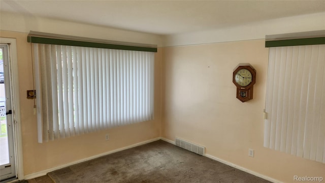 3335 Linden St, Dearborn, MI 48124 - spare room with plenty of natural light and carpet