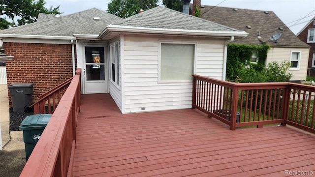3335 Linden St, Dearborn, MI 48124 - view of wooden deck