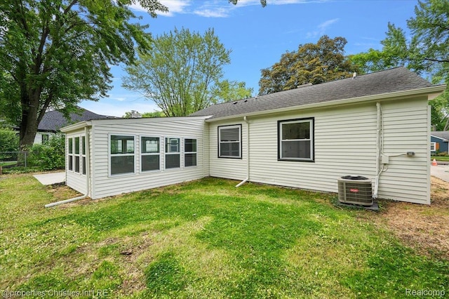 15589 Kirkshire Ave, Beverly Hills, MI 48025 - back of property