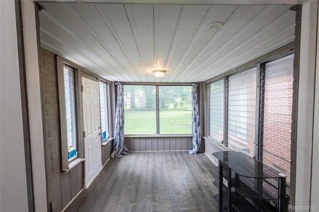 16788 Lincoln Ave, Eastpointe, MI 48021 - unfurnished sunroom with wood finished floors