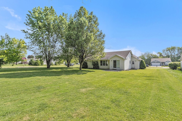 13380 Park Blvd W, Vicksburg, MI 49097 - view of grassy yard