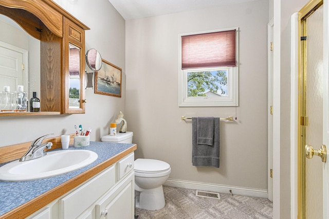 13380 Park Blvd W, Vicksburg, MI 49097 - bathroom featuring vanity and toilet