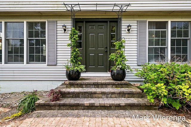 334 Terrill Ave, Grand Haven, MI 49417 - doorway to property