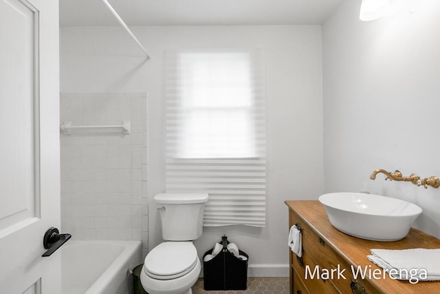 334 Terrill Ave, Grand Haven, MI 49417 - bathroom featuring vanity and shower / bathtub combination