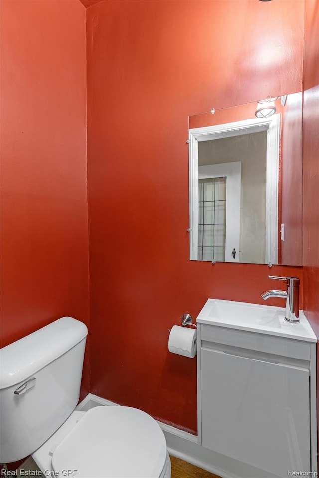 542 Cadieux Rd, Grosse Pointe, MI 48230 - bathroom with toilet and vanity