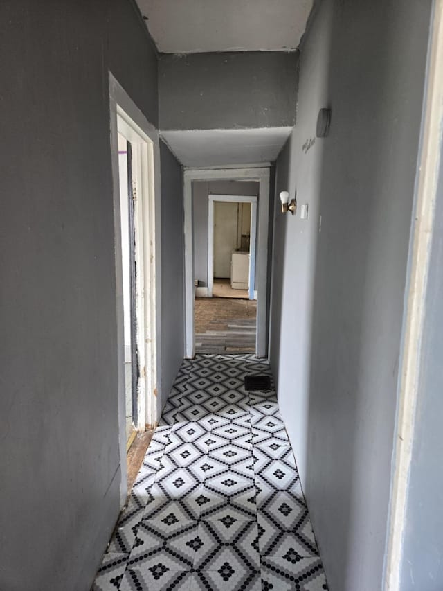 219 E Main St, Springport, MI 49284 - view of corridor