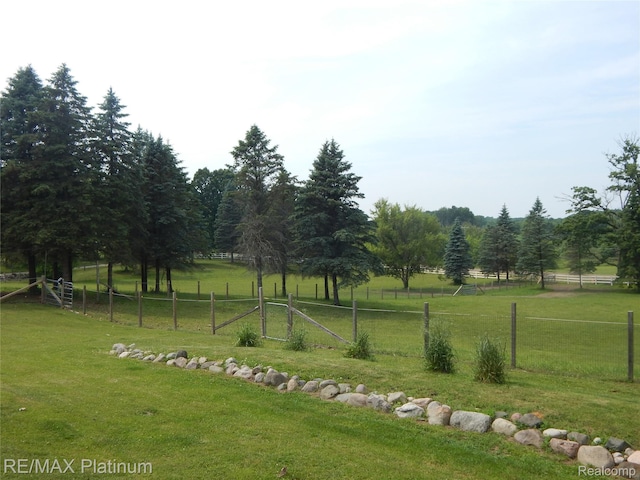 2025 W Rose Center Rd, Holly, MI 48442 - view of yard