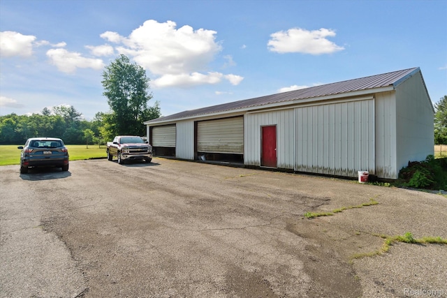 8031 Vassar Rd, Millington, MI 48746 - view of detached garage
