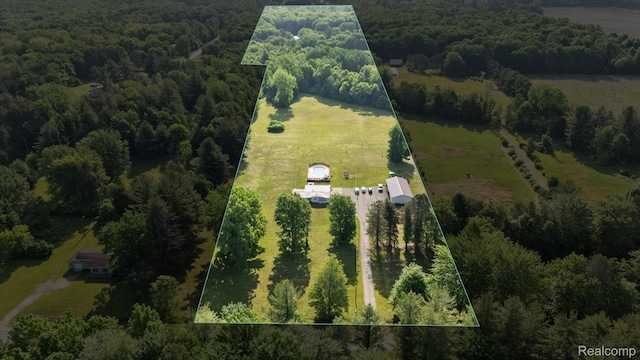 8031 Vassar Rd, Millington, MI 48746 - overview of rural landscape featuring property boundaries highlighted