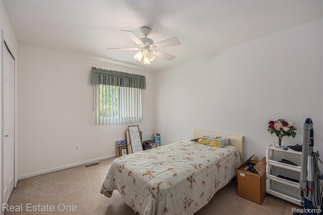 2842 Manorwood Dr, Troy, MI 48085 - bedroom with carpet flooring and a ceiling fan