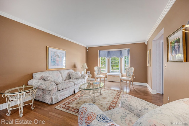2842 Manorwood Dr, Troy, MI 48085 - living area featuring crown molding and wood finished floors