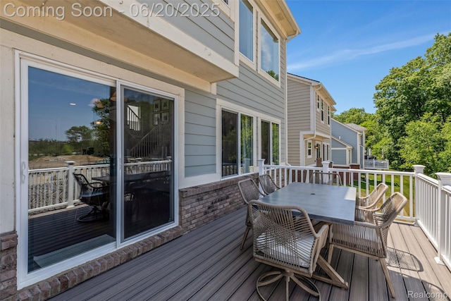 3923 Maple Ln, Auburn Hills, MI 48326 - deck with outdoor dining area