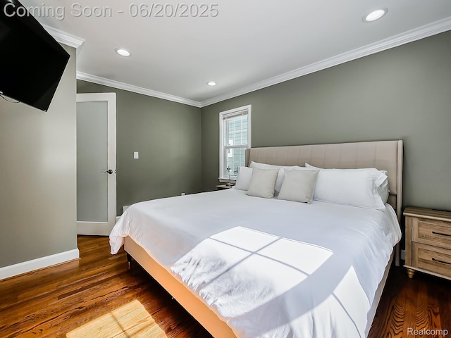 1036 Ferris Ave, Berkley, MI 48067 - bedroom with wood finished floors, ornamental molding, and recessed lighting