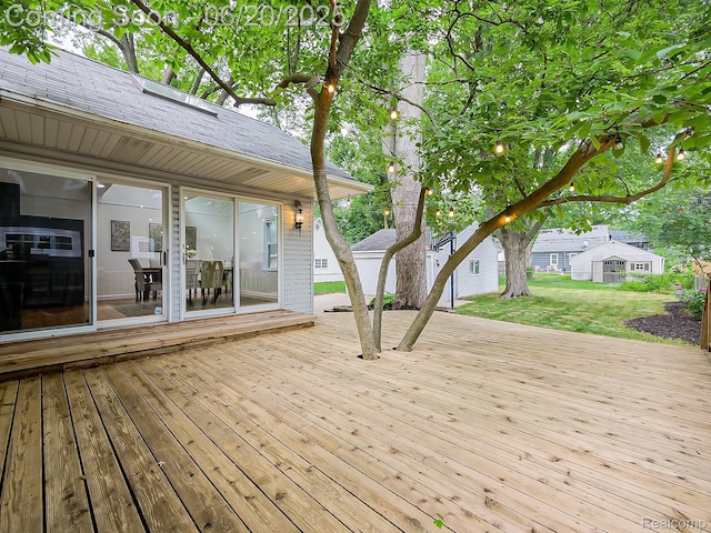 1036 Ferris Ave, Berkley, MI 48067 - wooden deck with a yard
