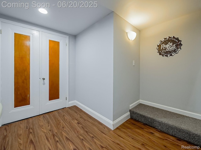 1036 Ferris Ave, Berkley, MI 48067 - entryway with wood finished floors and baseboards