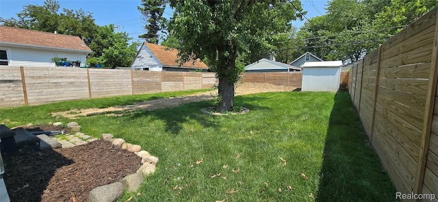 1154 Lincoln Ave, Rockwood, MI 48146 - fenced backyard featuring a storage shed