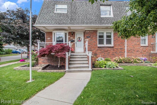 96 Detroit Ave, Trenton, MI 48183 - photo 4