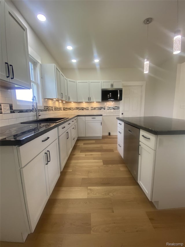 7977 N Portsmouth Rd, Bay City, MI 48708 - photo 13