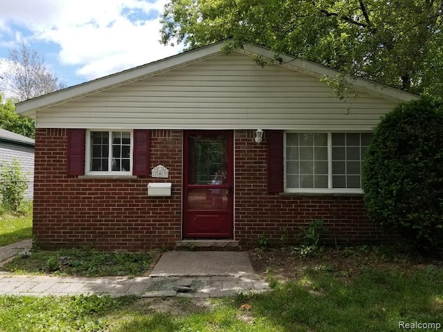 203 W Columbia Ave, Troy, MI 48340 - view of front of property with brick siding