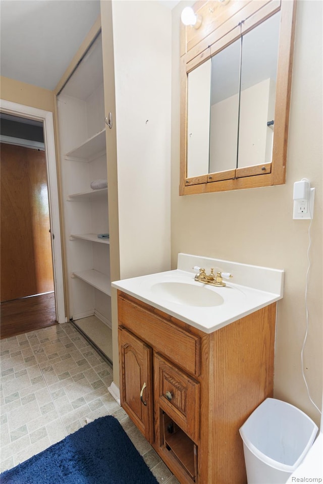927 Piper Dr, Saginaw, MI 48604 - bathroom with vanity