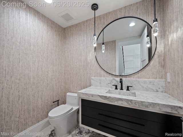 4331 Spruce Hill Ln, Birmingham, MI 48301 - bathroom with vanity and toilet