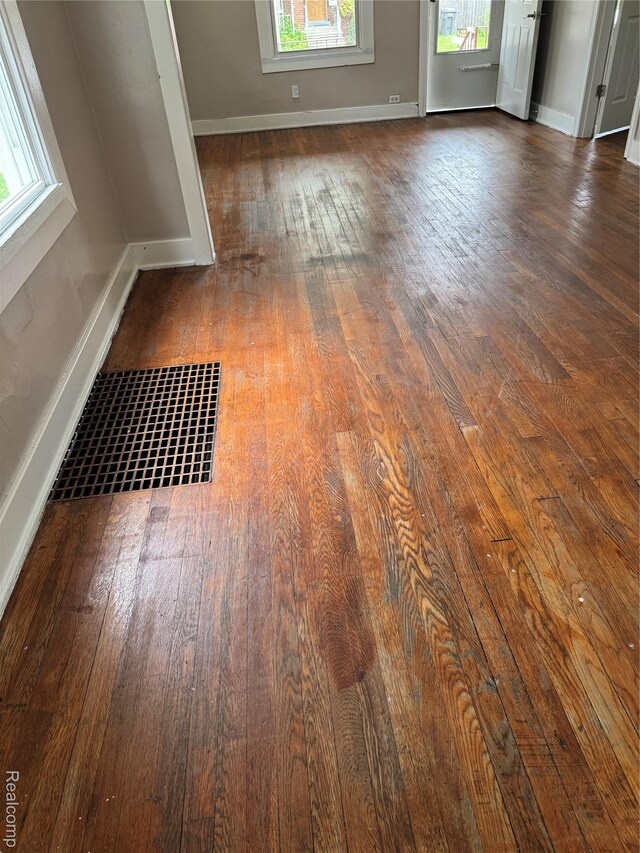 7821 Mead St, Dearborn, MI 48126 - unfurnished room featuring dark wood-type flooring and baseboards
