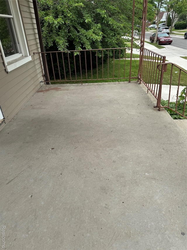7821 Mead St, Dearborn, MI 48126 - porch with a lawn