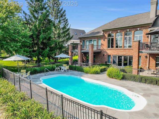 5007 Rockaway Ln, Clarkston, MI 48348 - community pool with a patio