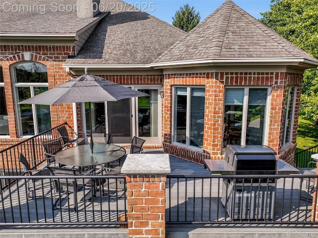 5007 Rockaway Ln, Clarkston, MI 48348 - wooden terrace with outdoor dining area