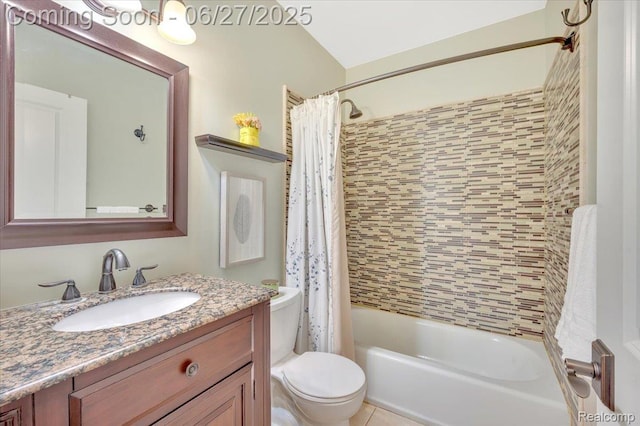 240 Red Oak Ln, Rochester Hills, MI 48307 - bathroom with shower / tub combo with curtain and vanity
