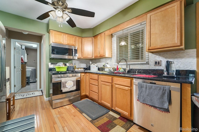 33521 Curtis Rd, Livonia, MI 48152 - photo 8