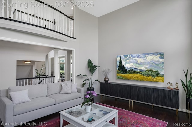 48392 Binghampton Dr, Northville, MI 48168 - living area featuring wood finished floors and a high ceiling