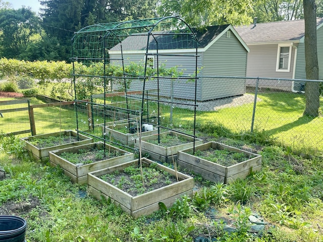 408 Wilkinson St, Chelsea, MI 48118 - view of yard with a vegetable garden