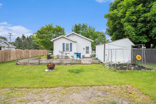 919 Lawndale St, Ludington, MI 49431 - photo 23
