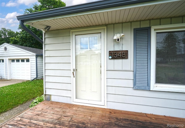 1348 Tull Dr, Waterford, MI 48327 - property entrance with a garage