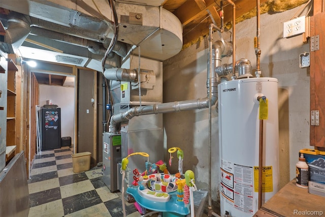11214 Canal Rd, Sterling Heights, MI 48314 - utility room featuring gas water heater