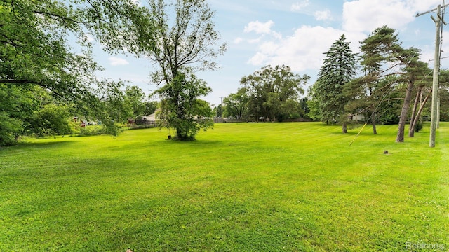 00 W St, Milford, MI 48380