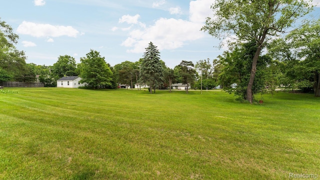 00 W St, Milford, MI 48380