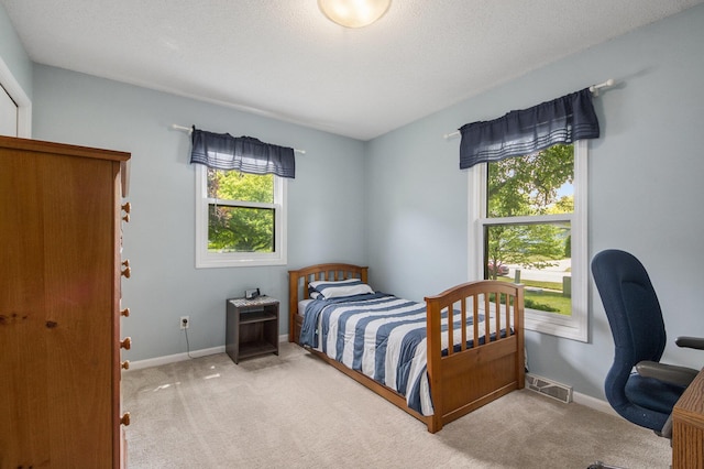 2183 Aaronsway Ct NE, Belmont, MI 49306 - bedroom featuring carpet flooring