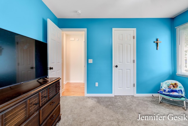 932 Kentfield St SW, Wyoming, MI 49509 - bedroom featuring carpet flooring and baseboards