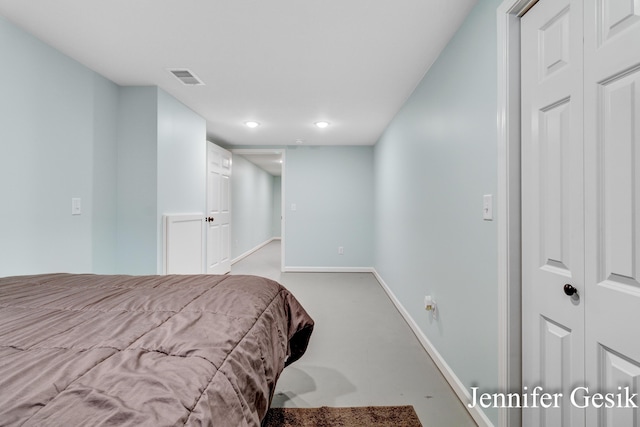 932 Kentfield St SW, Wyoming, MI 49509 - bedroom with baseboards and recessed lighting